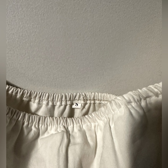 no brand- white off shoulder romper - Picture 4 of 6